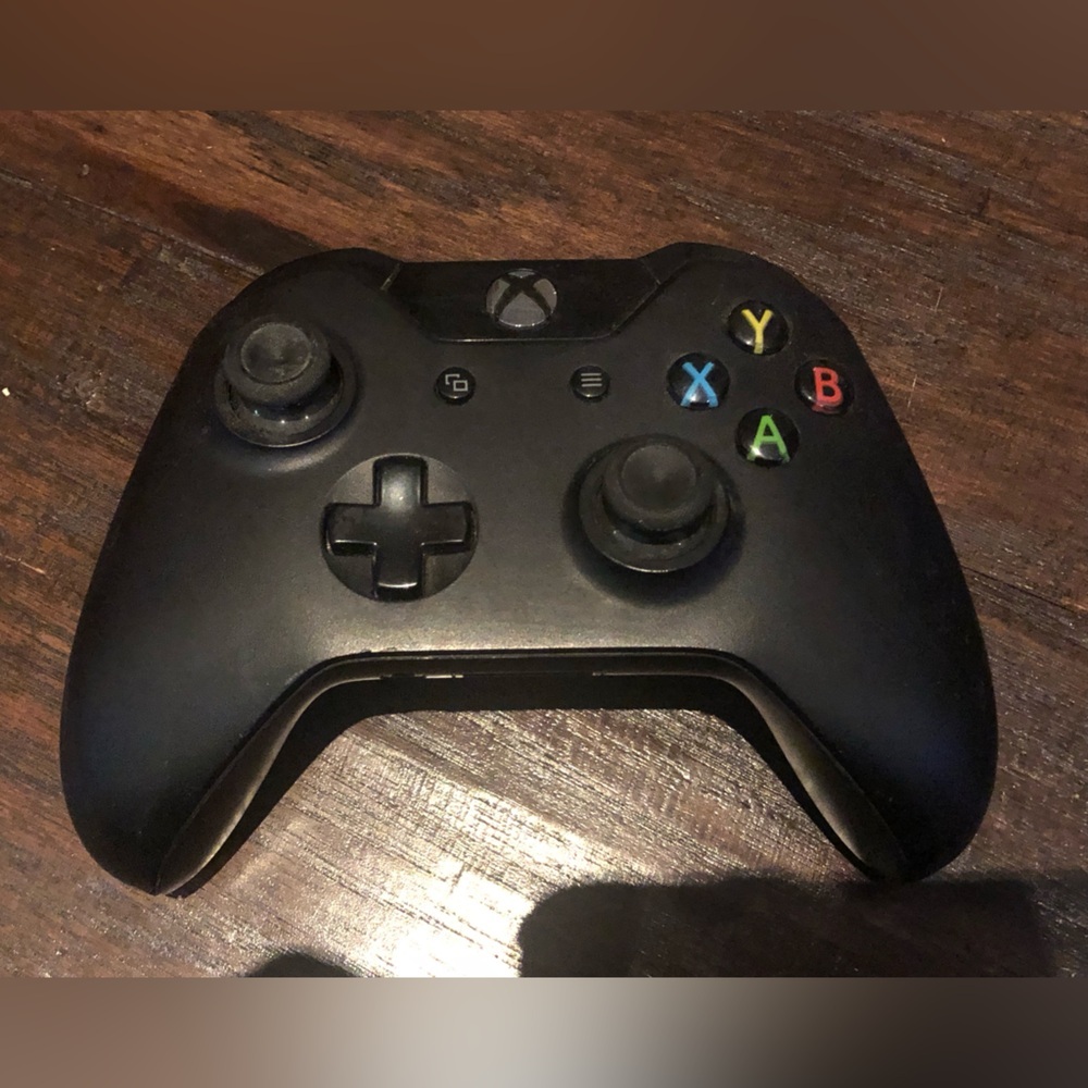 Xbox one Wireless Controller - Black - Picture 2 of 4